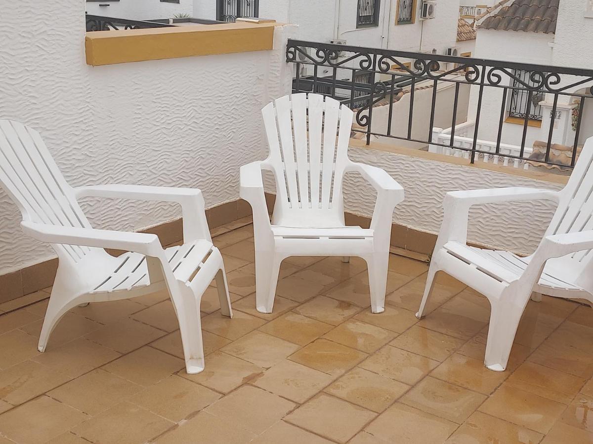 Orihuela - Sleeps 6 - Pool - Parking - Petfriendly Villa Екстериор снимка