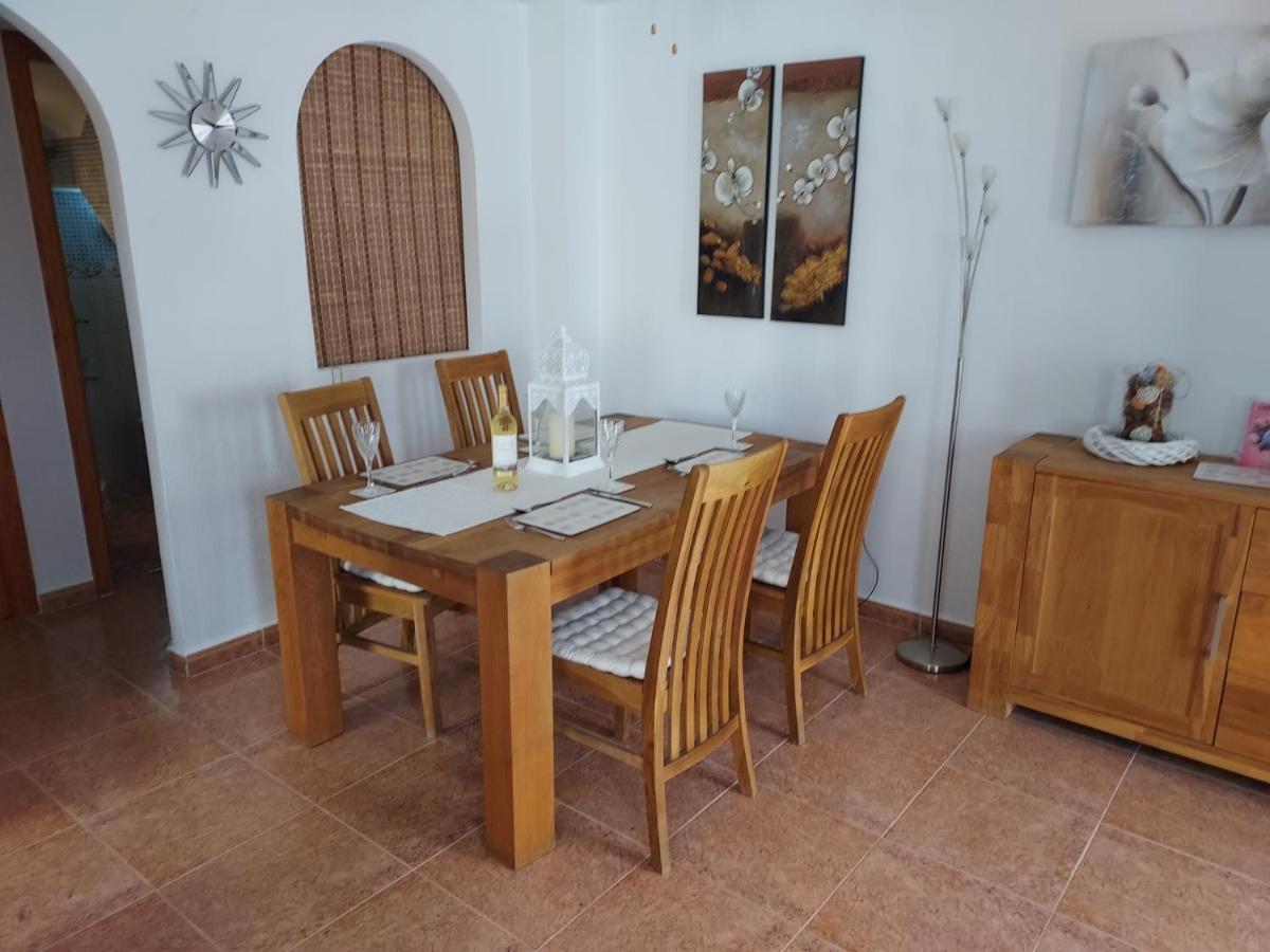 Orihuela - Sleeps 6 - Pool - Parking - Petfriendly Villa Екстериор снимка