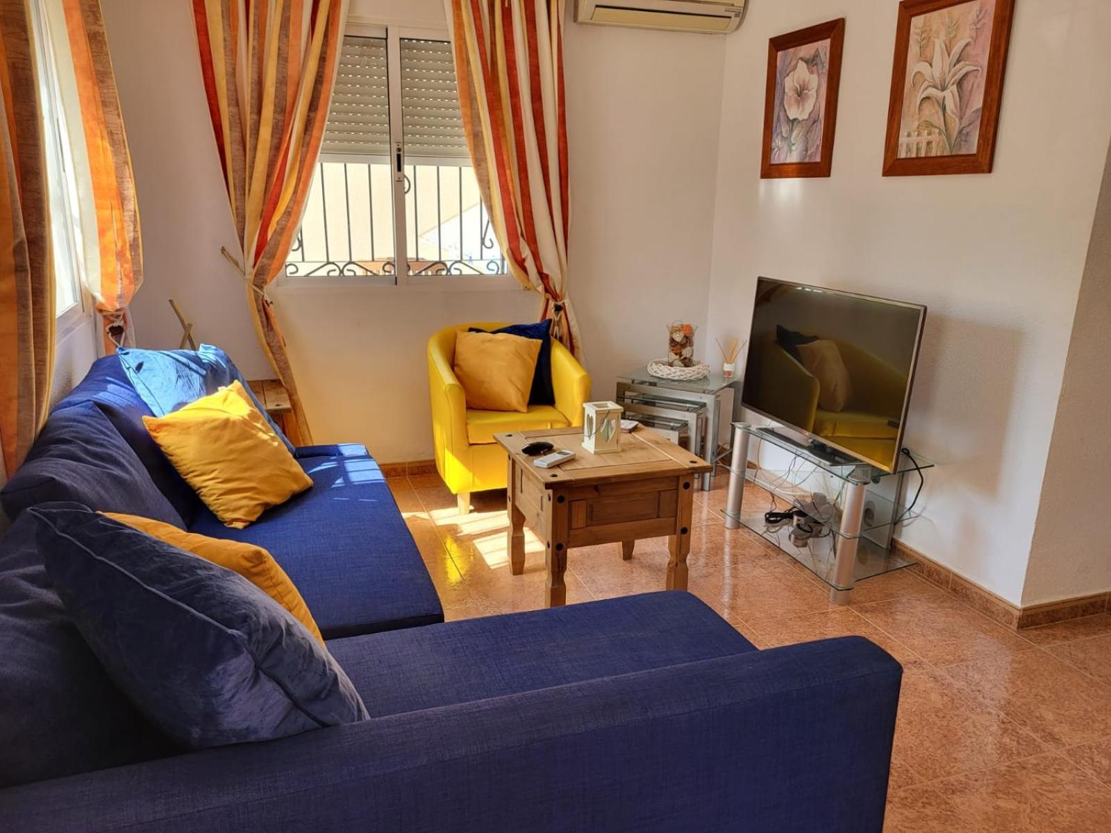 Orihuela - Sleeps 6 - Pool - Parking - Petfriendly Villa Екстериор снимка